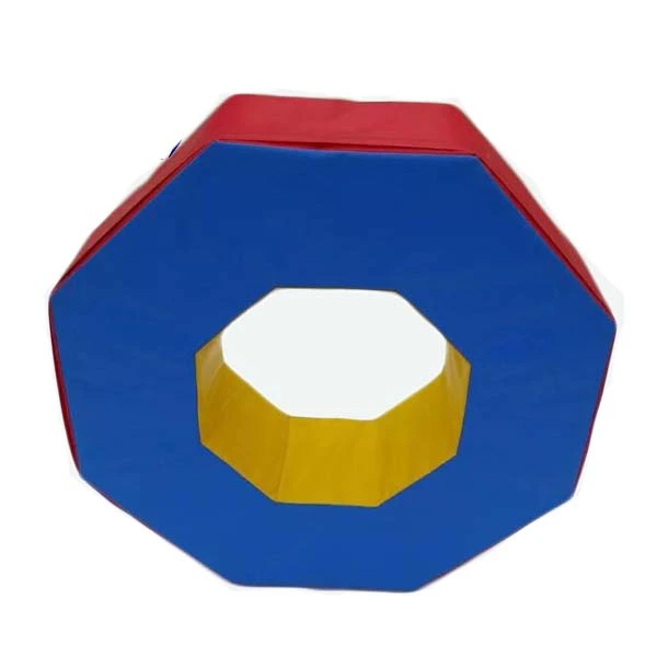 عمود مثمن مجوف